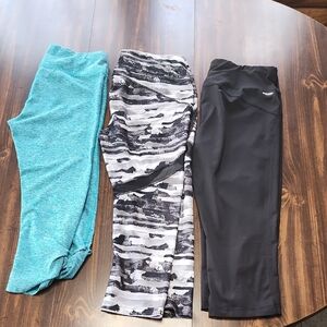 The North Face Women’s Leggings Trio — Teal, Black & Gray Pattern